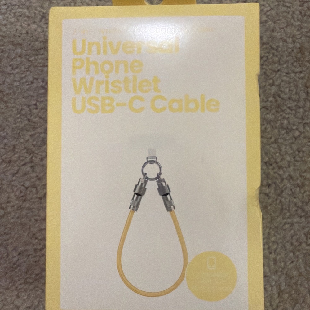 2 In 1 Universal Phone Wristlet & Charging Cable USB-C NEW